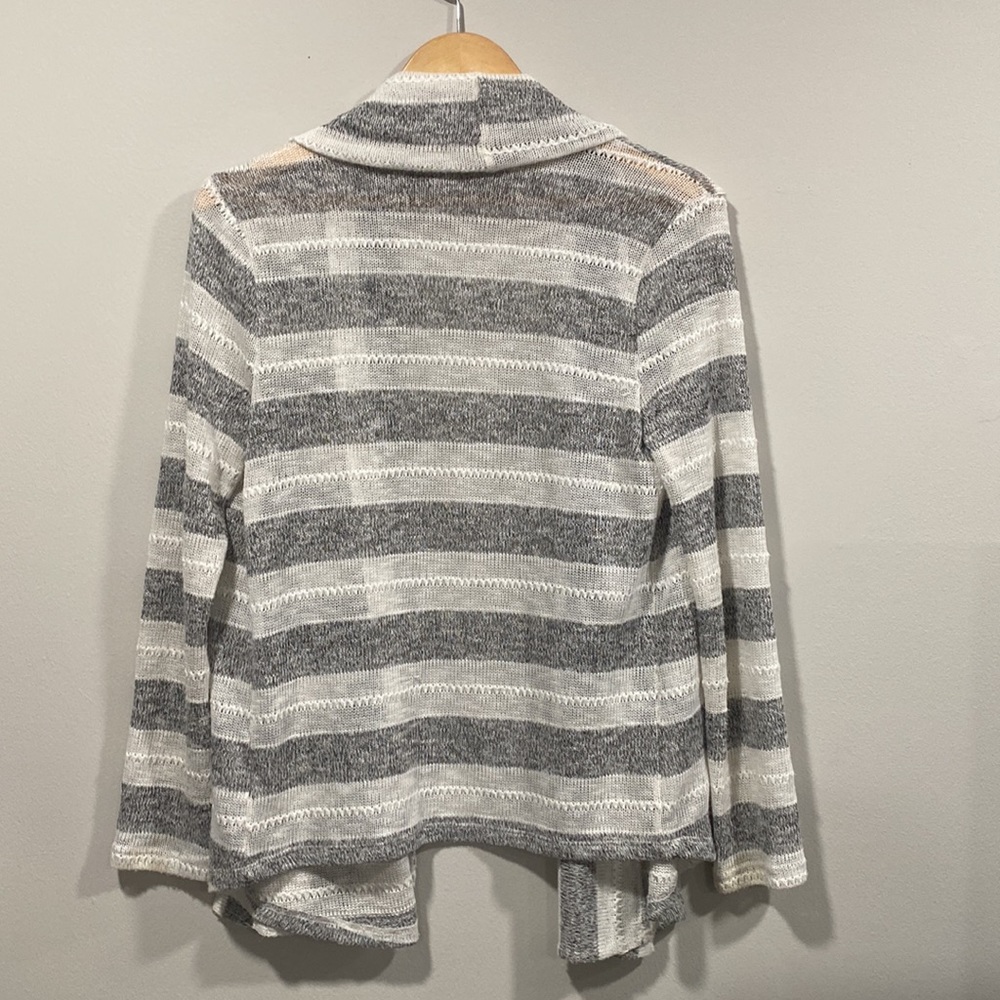 SPLENDID Nordstrom Light Cardigan Gray & White Shawl Collared SMALL - Picture 3 of 9